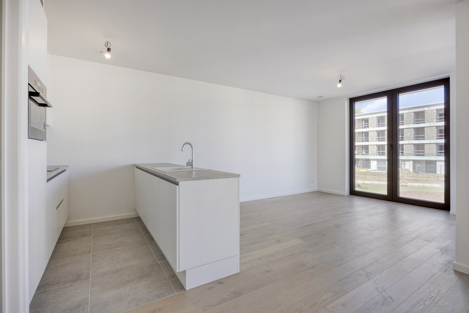 Nieuwbouwappartement met 2 slaapkamers, terras en autostpl - foto 5
