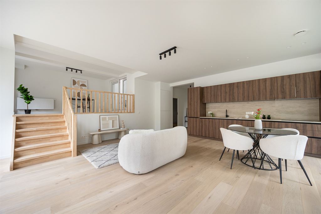 Kwalitatief gerenoveerd appartement te Pulhof - foto 1