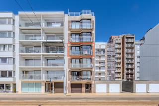 Het appartement is instapklaar en bevindt zich op de derde verdieping van de residentie Harmony, op wandelafstand van winkels, openbaar vervoer en...