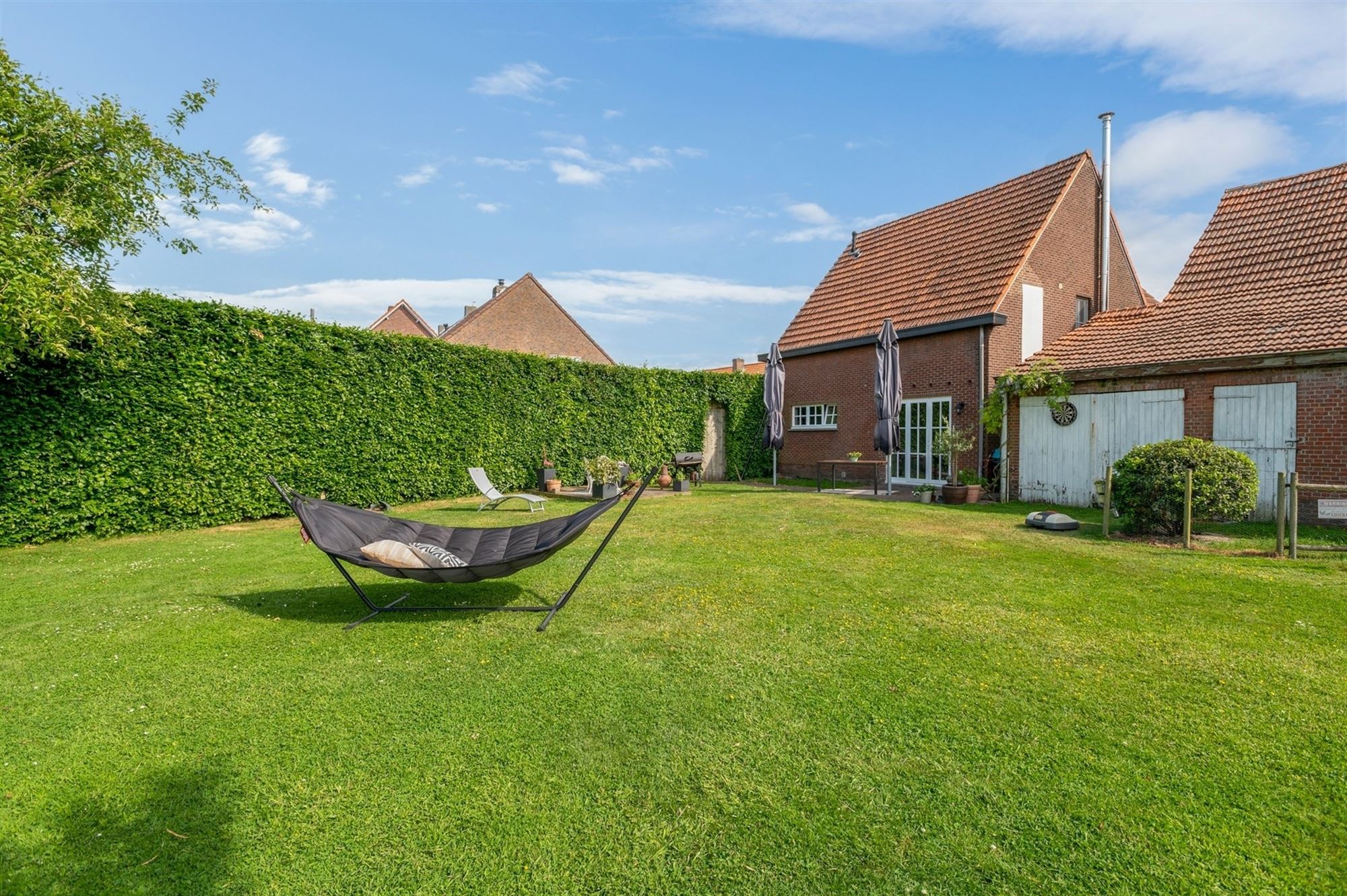 Te renoveren woning met grote schuur nabij het centrum - foto 4