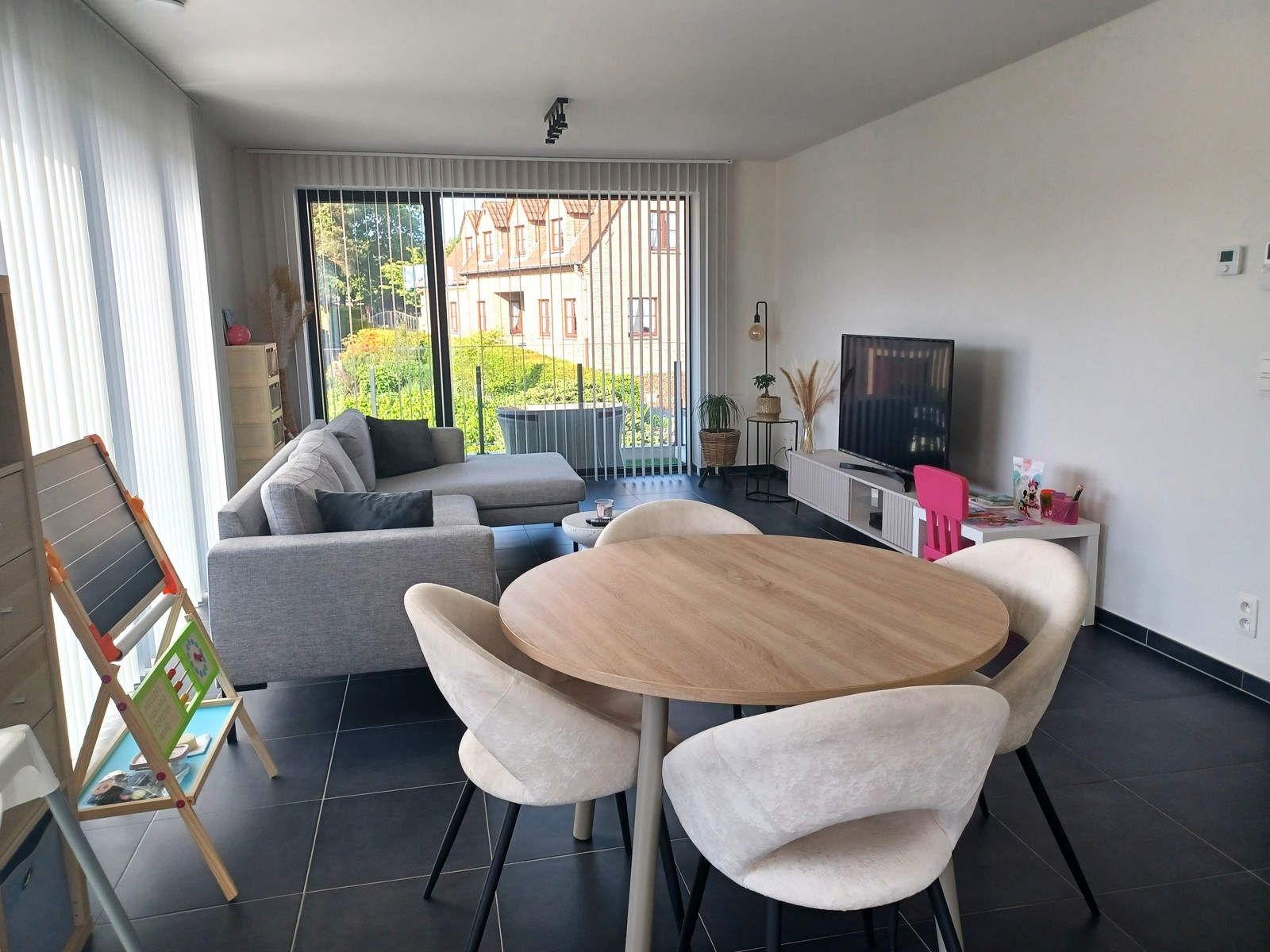 Recent appartement -2 slpkrs en 2 terrassen - centrum Okegem - foto 4