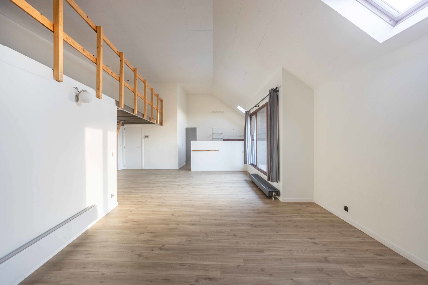Te koop: ruim dakappartement met terras en private parking - foto 5
