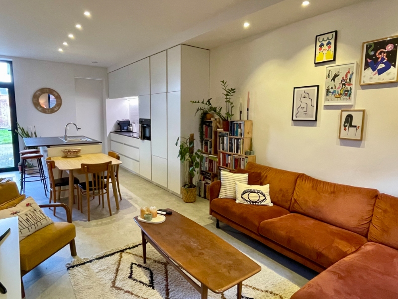 Charmante woning met 2 slaapkamers en tuin - photo 2