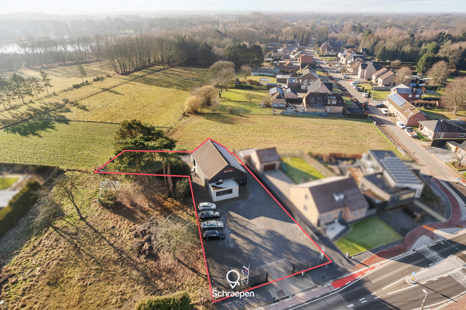 Uitstekend gelegen handelspand (305 m²) met véél parkeergelegenheid/buitenruimte te Zonhoven! - foto 4
