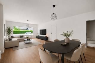 <p><span>Instapklare woning met 2 slaapkamers, gunstig gelegen te Putte - nabij het landelijke dorpscentrum van Peulis.</span></p><p><span> </span></p><p><span>Deze mooie woning werd volledig gemoderniseerd en geoptimaliseerd in 2025-2026 en is voorzien van alle moderne comfort, met als gevolg een gunstig EPC. Op het gelijkvloers is er een gezellige en lichtrijke woonkamer met aansluitend halfopen leefkeuken, een ideale thuis om mensen te ontvangen. Op de eerste verdieping zijn er in totaal 2 slaapkamers en een apart toilet. Een knappe badkamer met inloopdouche, gelegen op het gelijkvloers, maakt het geheel compleet. Een praktische berging en bergzolder bieden voldoende stockageruimte. En indien u niet binnen wenst te vertoeven, kan u heerlijk tot rust komen in de aangename, perfect zuid gerichte tuin.</span></p><p><span> </span></p><p><span>Een unieke kans voor wie een woning zoekt gelegen nabij het landelijke dorpscentrum van Peulis, nabij scholen en winkels.</span></p><p><span>Vlotte bereikbaarheid is tevens een troef, een centrale ligging tussen Brussel en Antwerpen - Mechelen - Leuven.</span></p><p><span> </span></p><p><span>Bezoek enkel na afspraak, vrijblijvende info op kantoor: 015/755 444 of <span>info@immovercammen.be</span></span></p><p><span> </span></p>