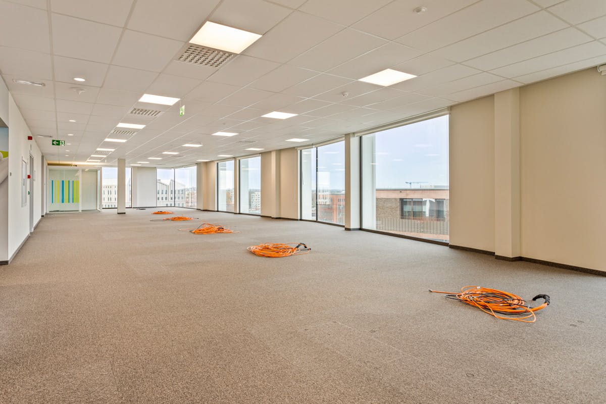Office (659 m²) on the 7th V, directly at Bruges station. - photo 2