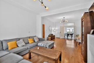 Welkom in hartje Hoboken, waar deze unieke woning met karakter en modern comfort op u wacht. Deze woning biedt een uitstekende indeling met ruime...