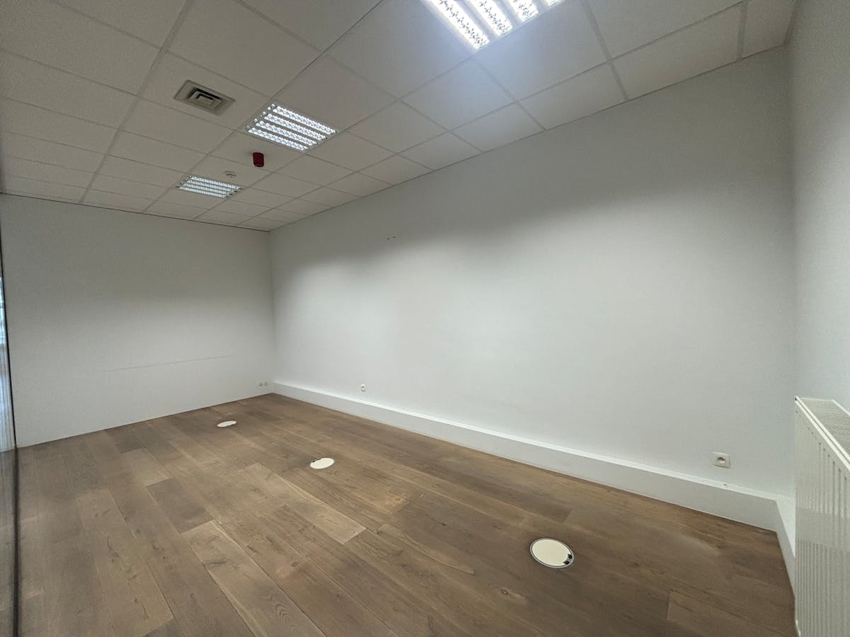 Kantoorruimte 320 m² mét parking aan kleine ring Hasselt - foto 3