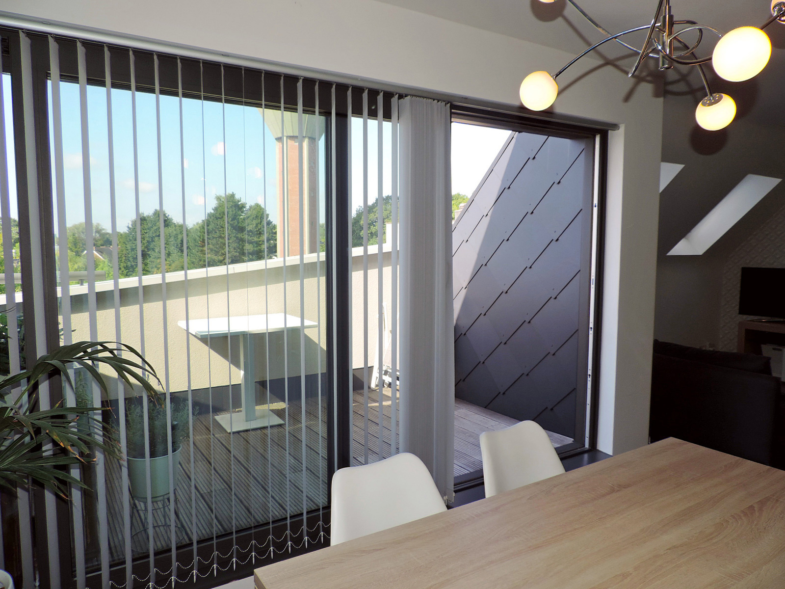 Een verzorgd appartement met zonneterras, garagebox &amp; kelder - foto 3