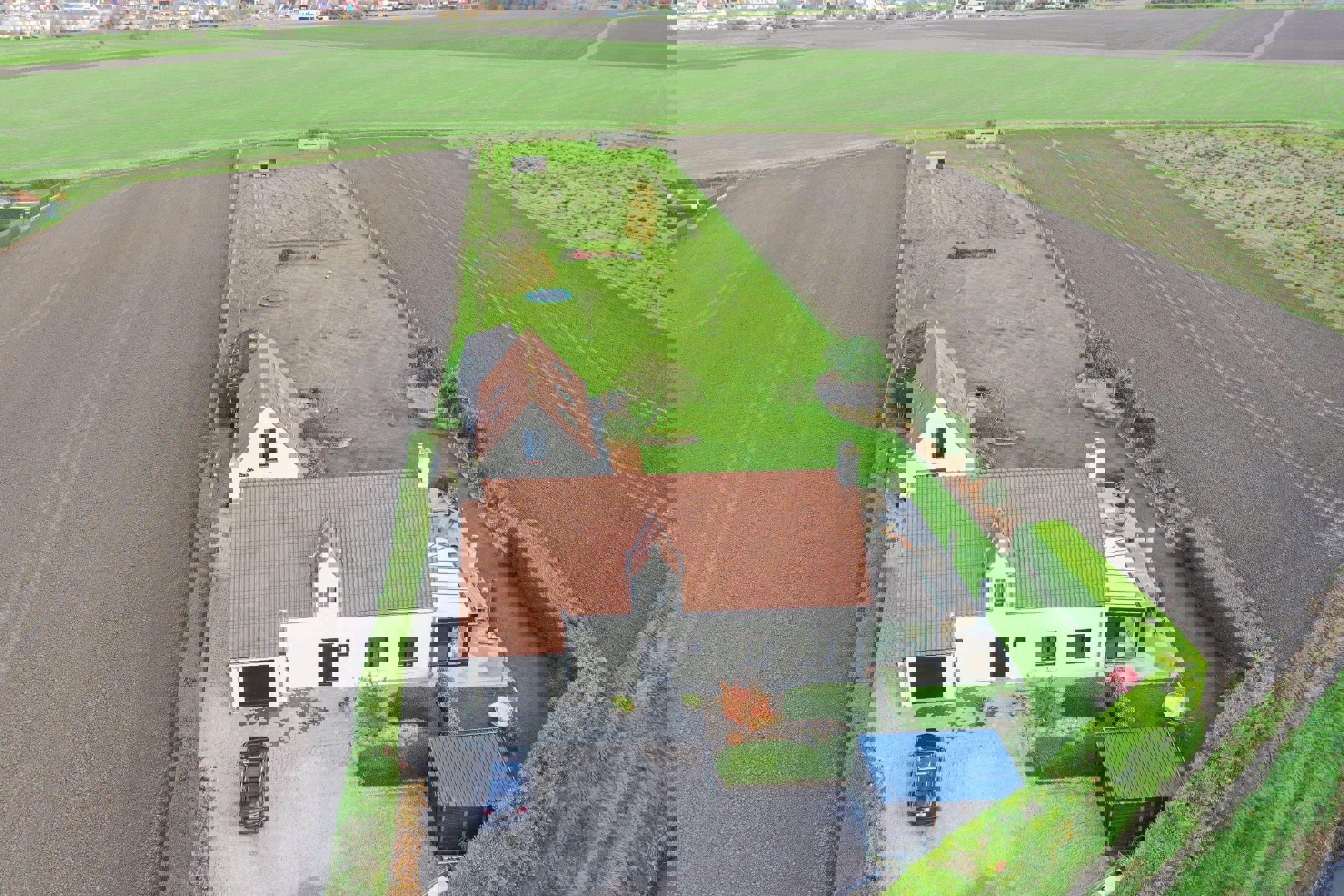 Exclusieve villa met apart bijgebouw op toplocatie  - foto 2