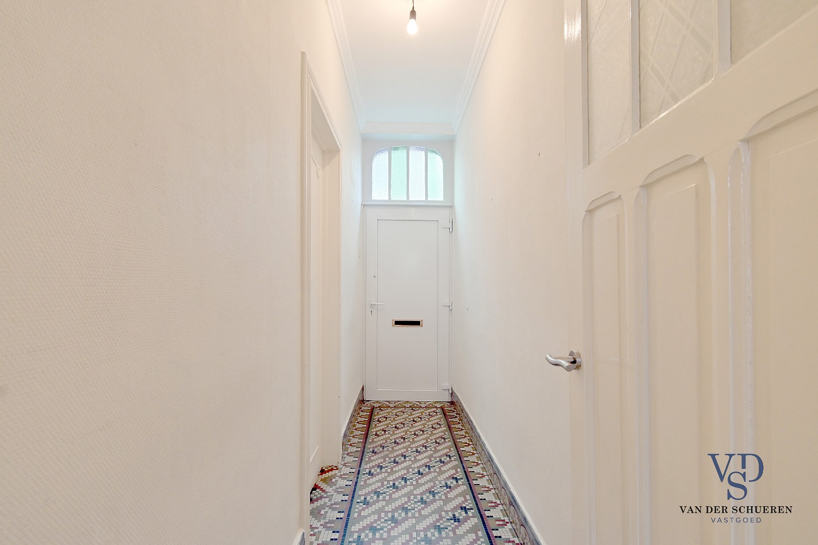 Te renoveren gezinswoning. - foto 3