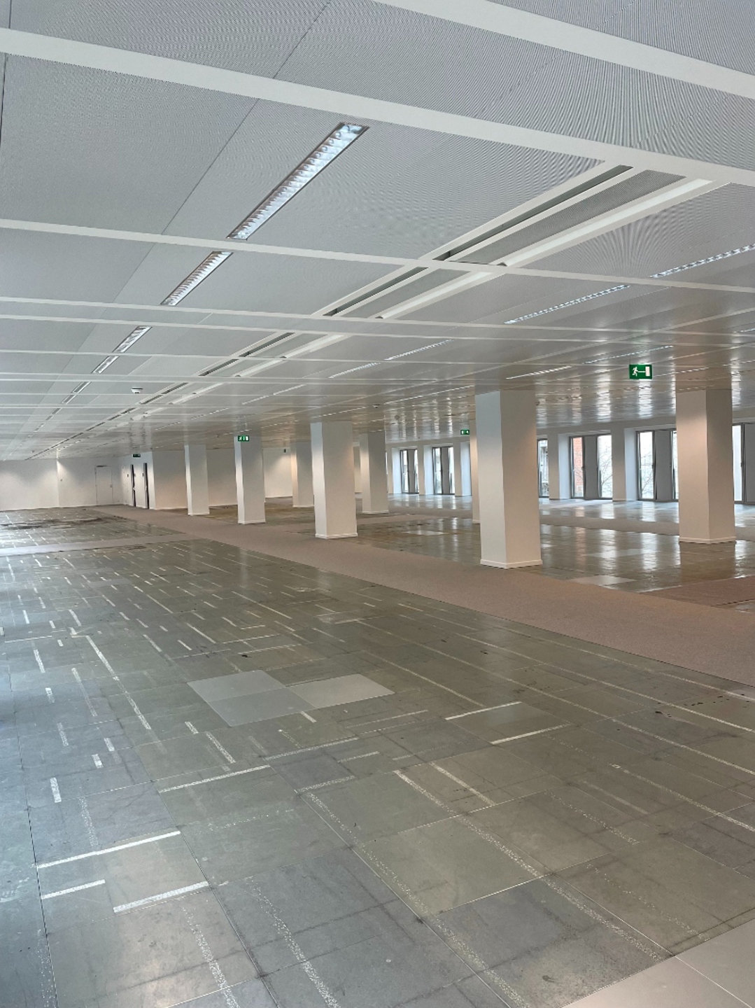 Kantoren te huur - Léoplod wijk - foto 3