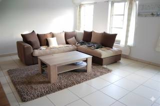 <p><span>Spacious and luminous 2-bedroom duplex flat in the heart of Kortenberg.</span></p><p><span> </span></p><p><span>This charming duplex apartment on the 2nd and 3rd floors of a small-scale residence offers every comfort for a couple or a family with one child. You'll enjoy a spacious living area with plenty of natural light, a fully equipped kitchen and a practical utility room with connections for a washing machine and tumble dryer. At the rear is a private terrace where you can relax in peace.</span></p><p><span>On the upper floor, you'll find two spacious bedrooms, a bathroom and an extra room that would be perfect as a study or dressing room. You'll also have access to an underground parking space and a private storage room in the same building.</span></p><p><span> </span></p><p><span>Interested in a viewing? Please send us the completed information form first. </span></p><p><span>More properties available at www.ap-p.be.</span></p>