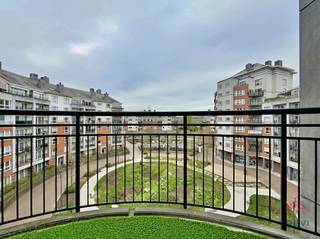 JARDINS DE JETTE, vlakbij winkels en openbaar vervoer, appartement van ± 110 m², gelegen op de 4e verdieping van een gebouw met lift.Op de 4e...