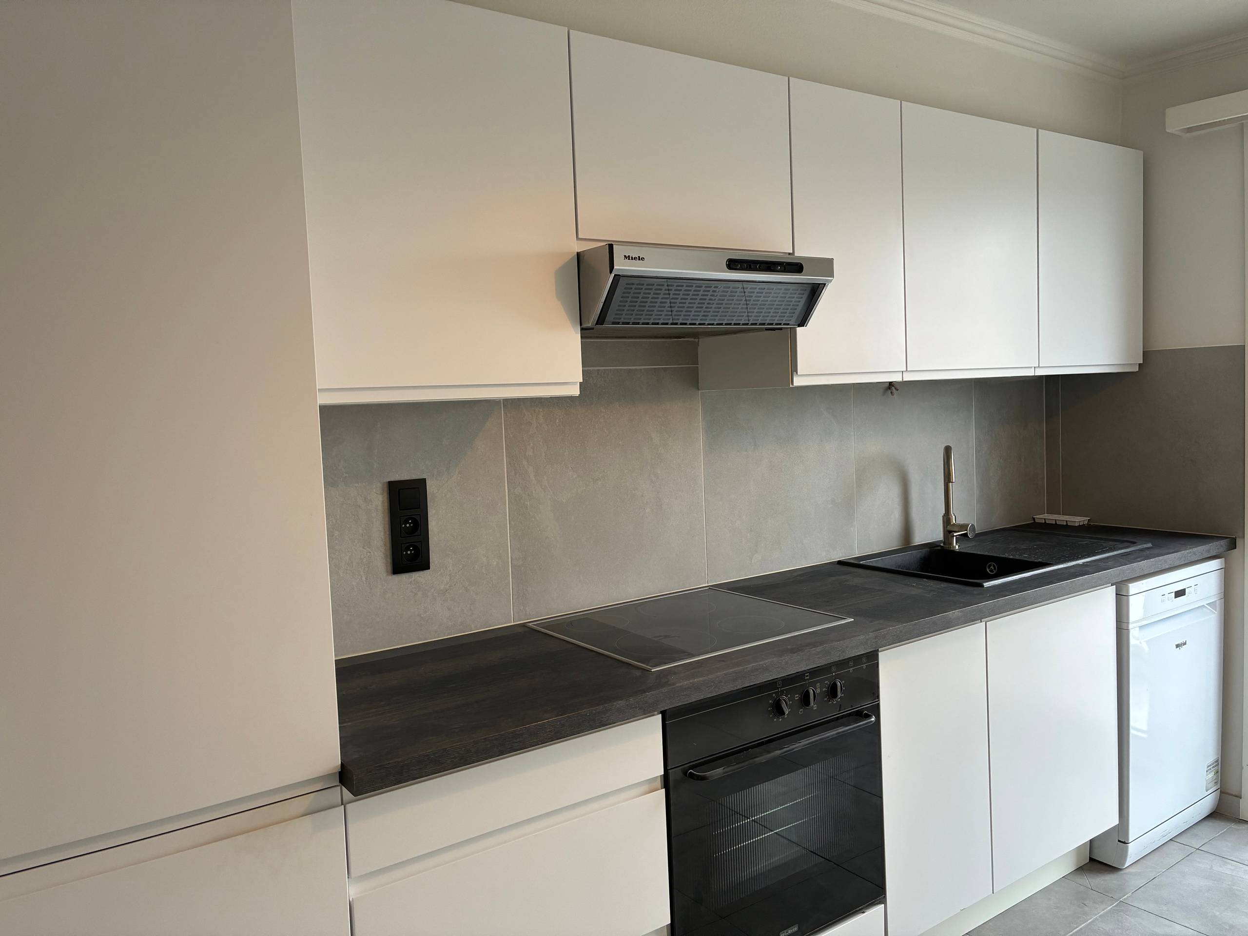 Gerenoveerd appartement met 2 slaapkamers te huur in Waregem - foto 4