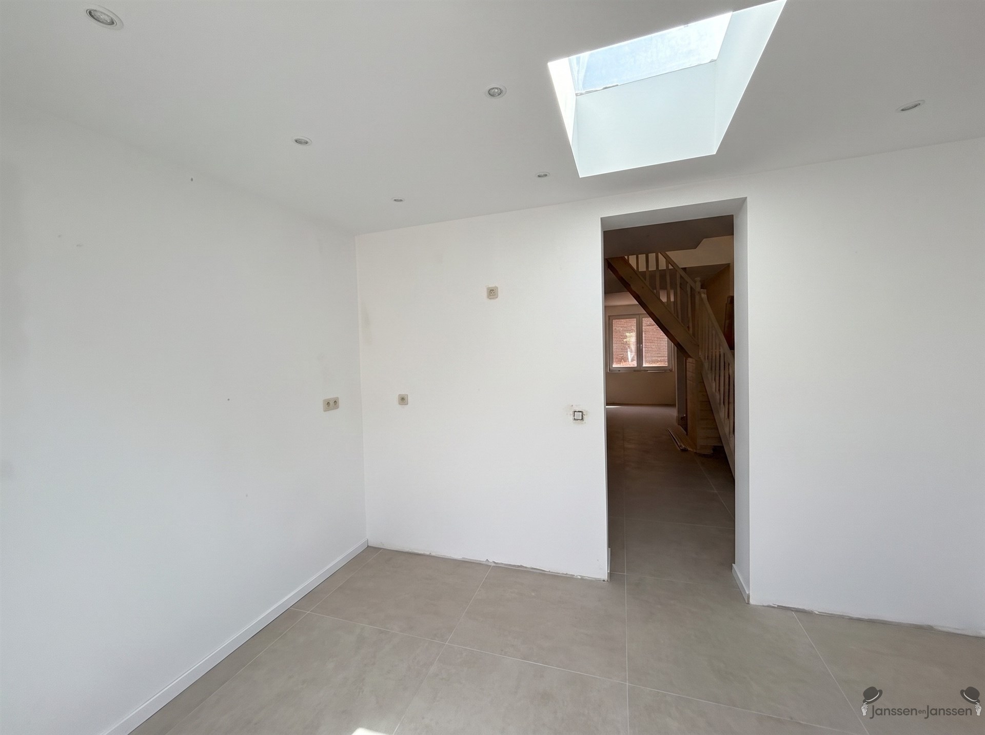 house - photo 4