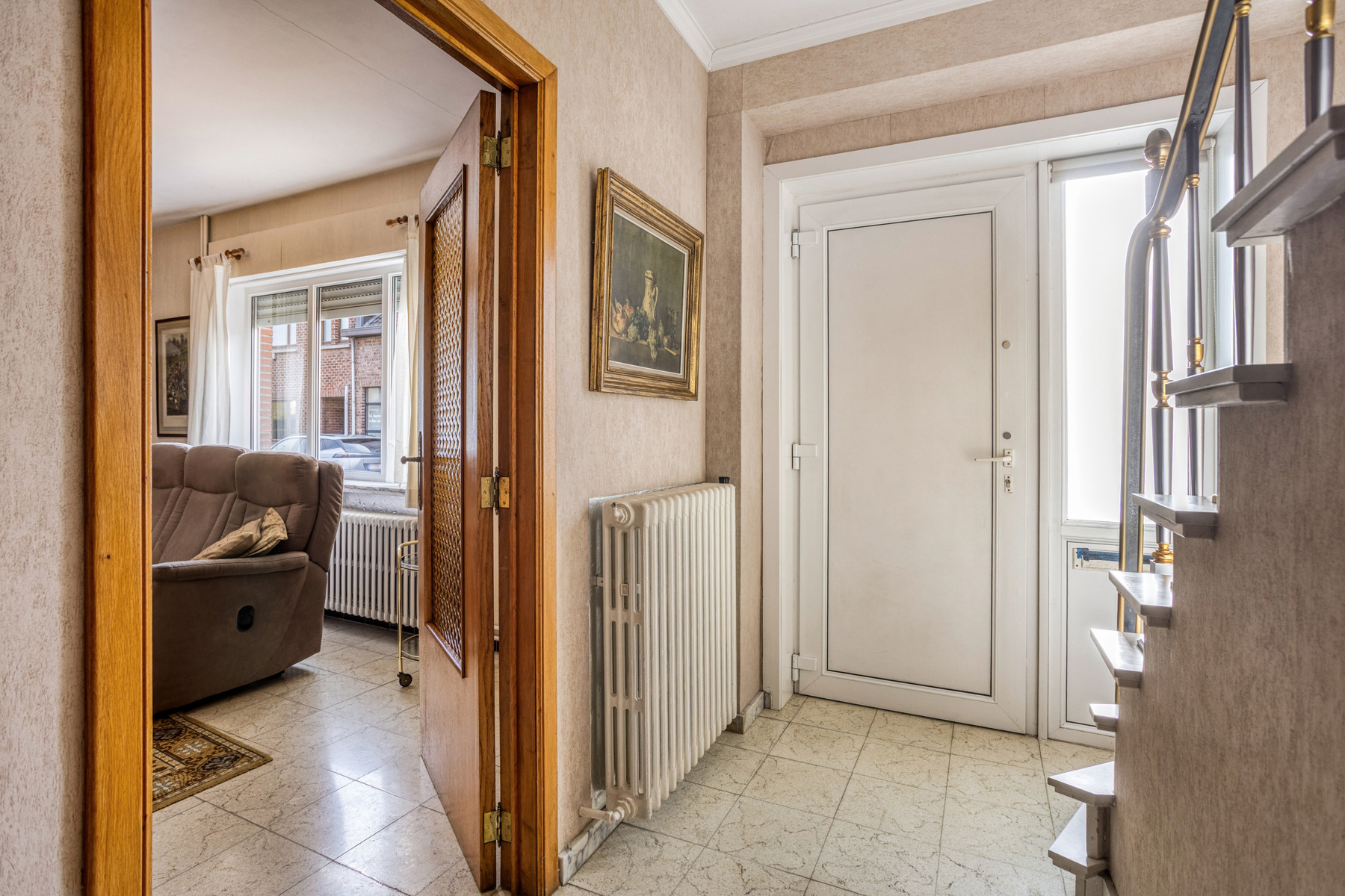 Landelijke driegevelwoning met garage en tuin - foto 4