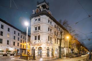 Handelspand op bruisende Bolivarplaats met stabiele huurinkomstenDit restaurant, gelegen op de populaire Bolivarplaats, biedt een unieke kans voor...