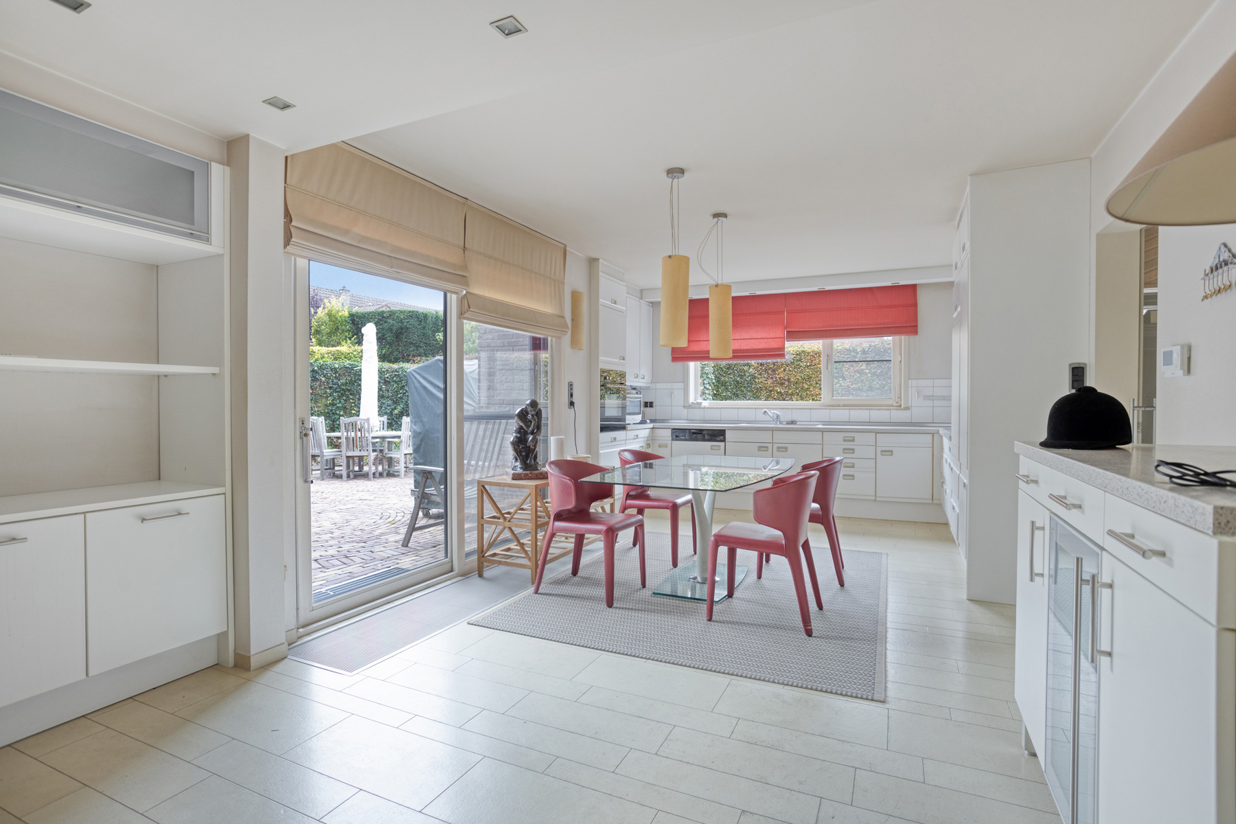 Instapklare, vrijstaande woning met moderne energietroeven nabij het station en centrum van Landen. - foto 3