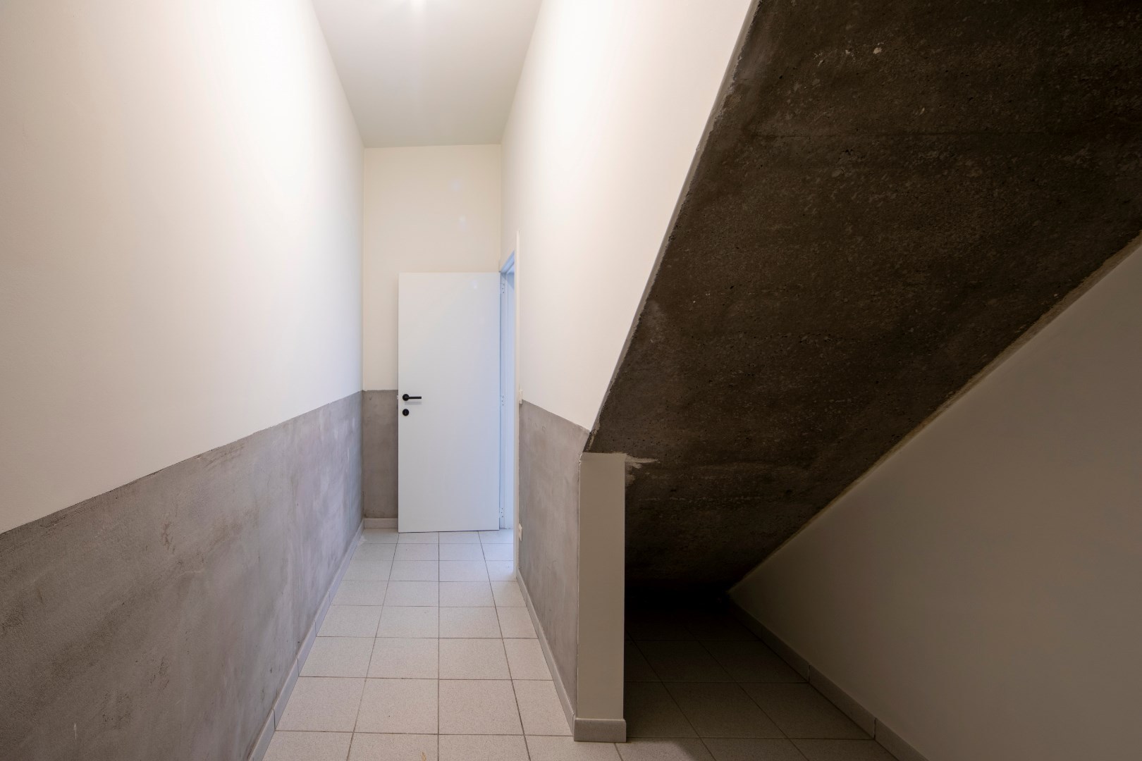 Ruim duplex appartement in hartje Meulebeke! - foto 4