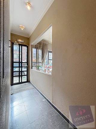 Zekerheid en rendement in één investering!Op een uitstekende zichtlocatie langs de Maastrichtersteenweg in Hasselt, één van de belangrijkste...