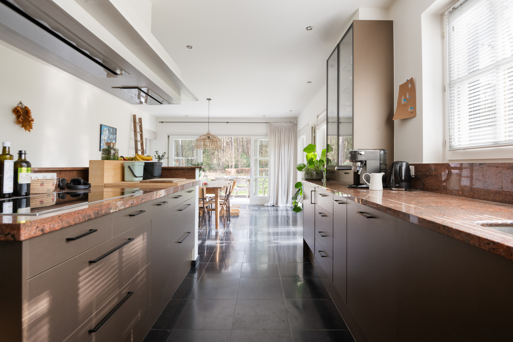 Charmante gelijkvloerse villa met afzonderlijk guesthouse! - foto 5