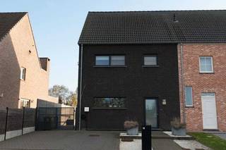 Ruime HOB met 4 slaapkamers in doodlopende straat - EPC A!! BEZOEKDAG ZATERDAG 13 DECEMBER 2025: 12:00 - 16:00 uur - inschrijven via email verplicht...