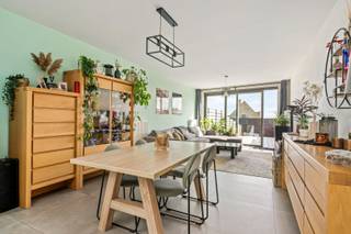 - Recente woning: bouwjaar 2021- Ideale ligging in Wijtschate: Ieperstraat 29- Volledig instapklaar- Uitstekend EPC: label A!- Lichtrijke leefruimte...