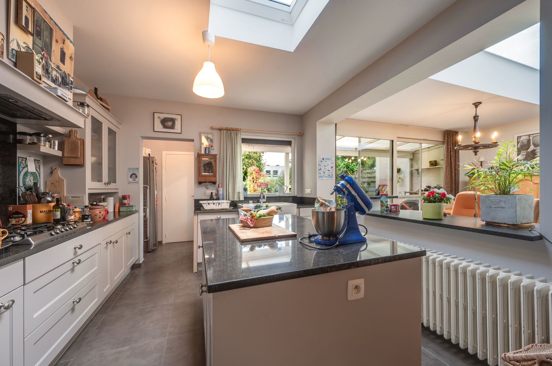 Ruime (238m²), centraal gelegen gezinswoning met tuin - foto 4