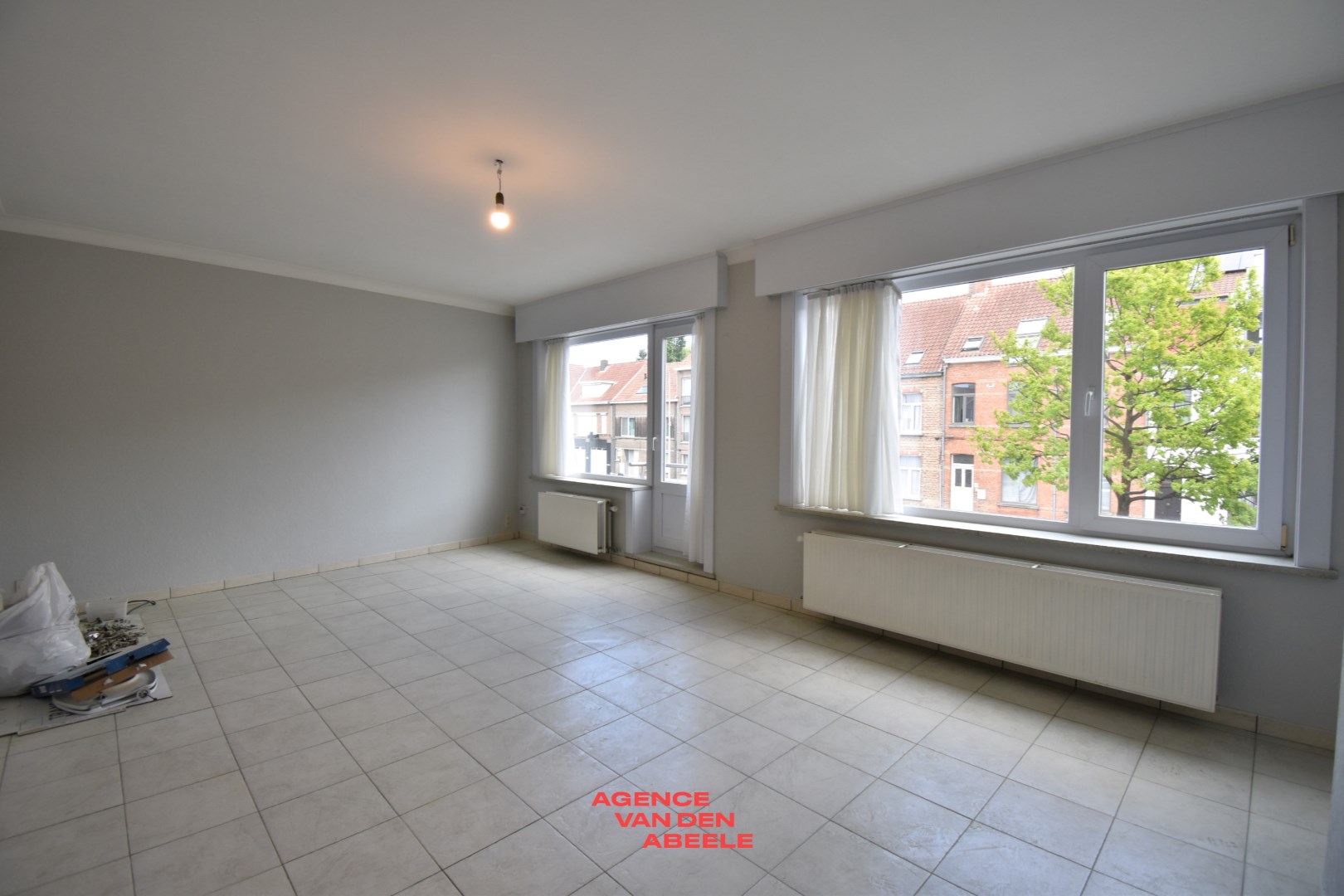 Apartment for rent in Bruges with 3 bedrooms - photo 2