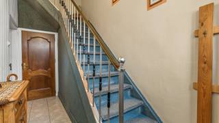 Deze woning kan u terugvinden op de Torenlaan 11 in Genk (Zwartberg).Bent u opzoek naar een te renoveren starterswoning in Genk?Dan is deze woning...