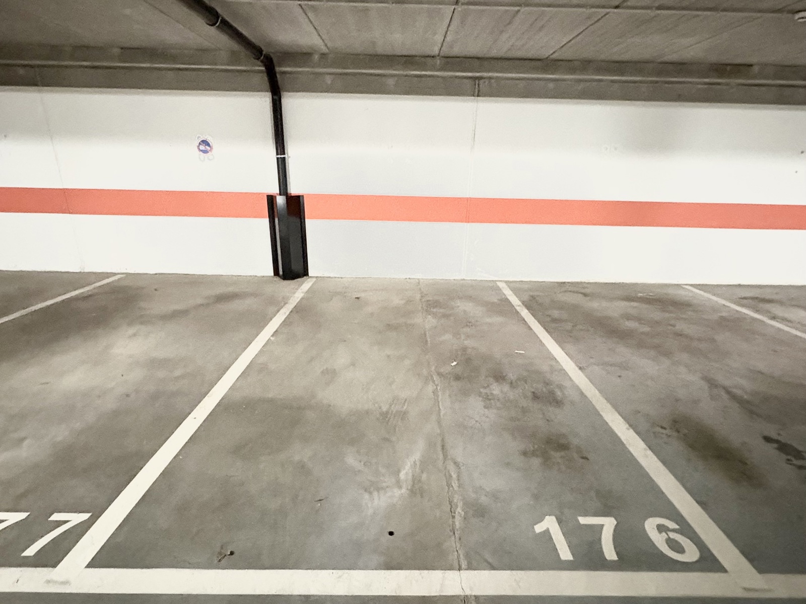 Garage à louer à Ixelles - photo 2