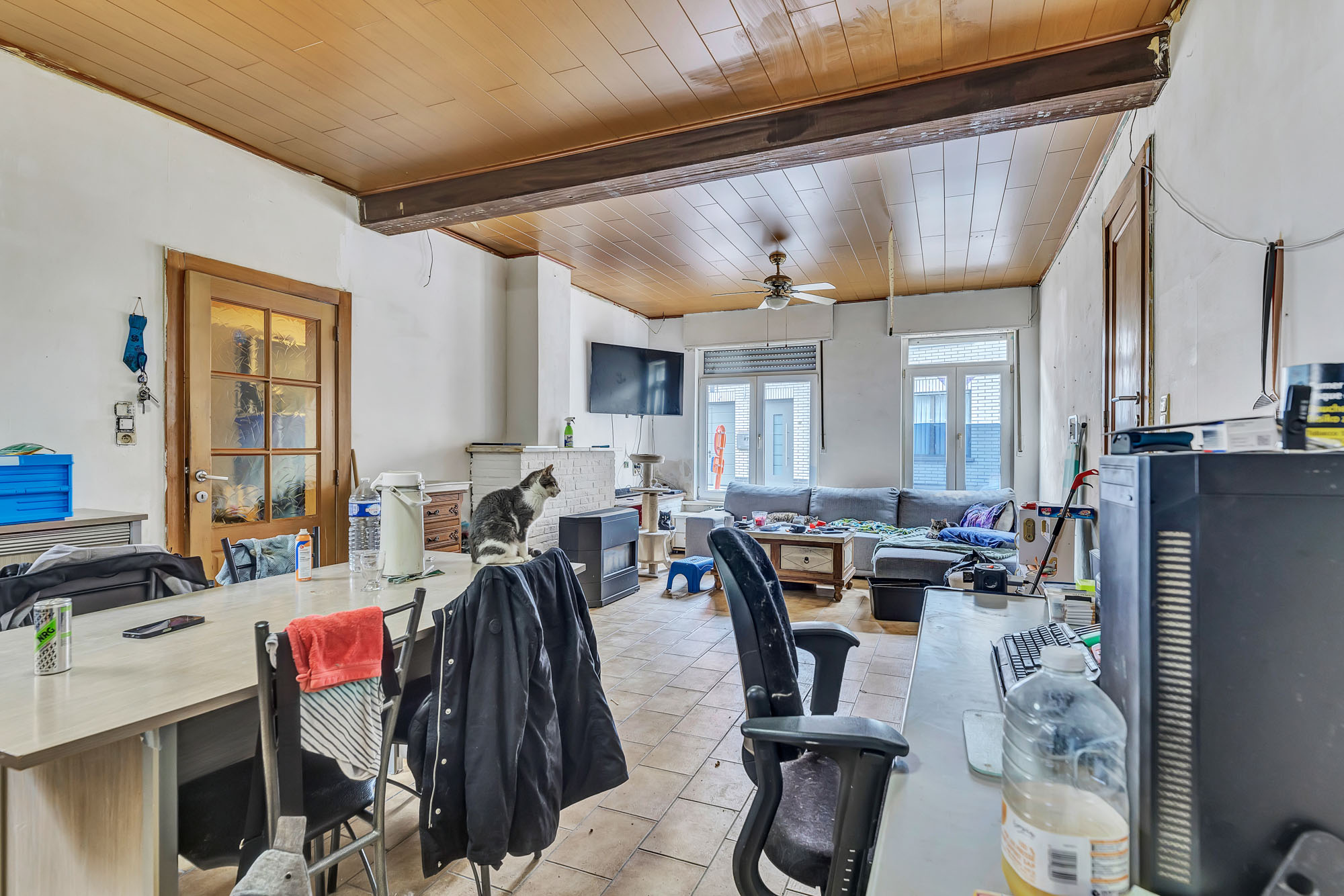 Te renoveren woning met 3 slaapkamers en garage - foto 4