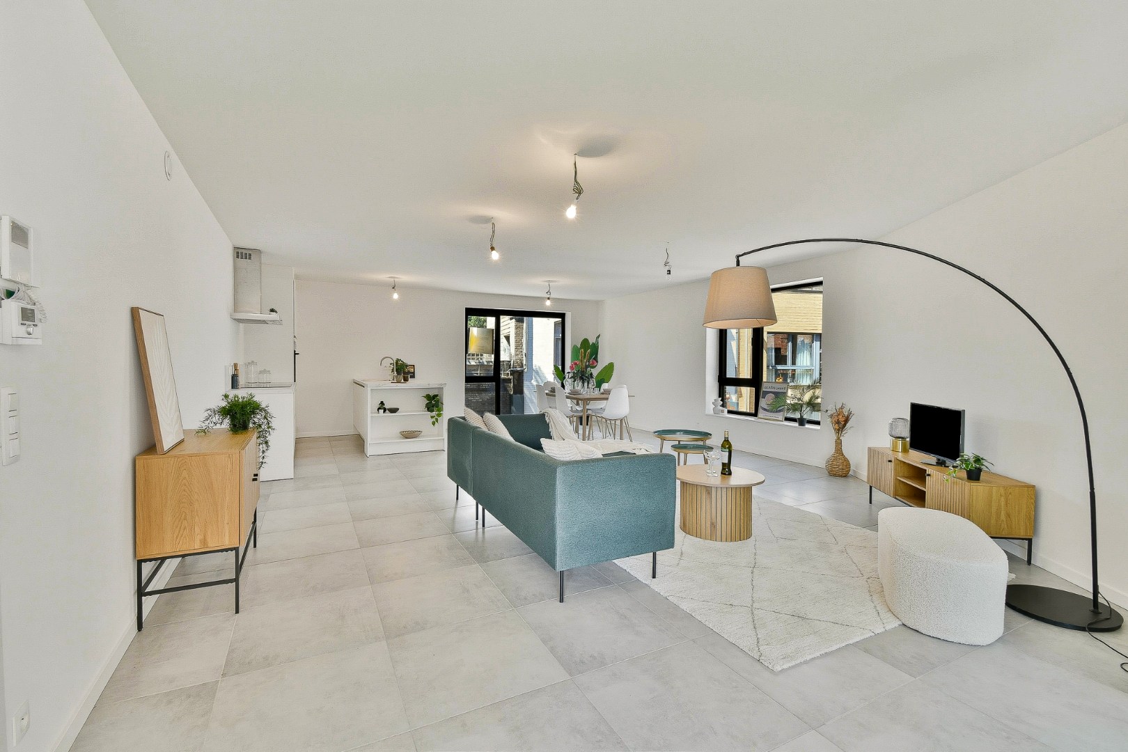 Stijlvol en energiezuinig wonen in hartje Gistel - foto 2