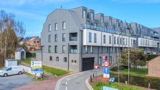 Een recent (2023), ruim en energiezuinig, volledig geschilderd nieuwbouw duplex-appartement (114m² - EPC A - GEEN BTW) in het project De Stroppen...