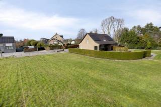 Deze zuidgerichte bouwgrond is gelegen in het rustige en groene Kleine-Brogel, een deelgemeente van Peer. De omgeving staat bekend om...