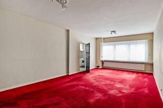 Appartement spacieux avec terrasse et garage dans un quartier résidentiel calme près du centre de Hoevenen. Proche des commerces, écoles et...