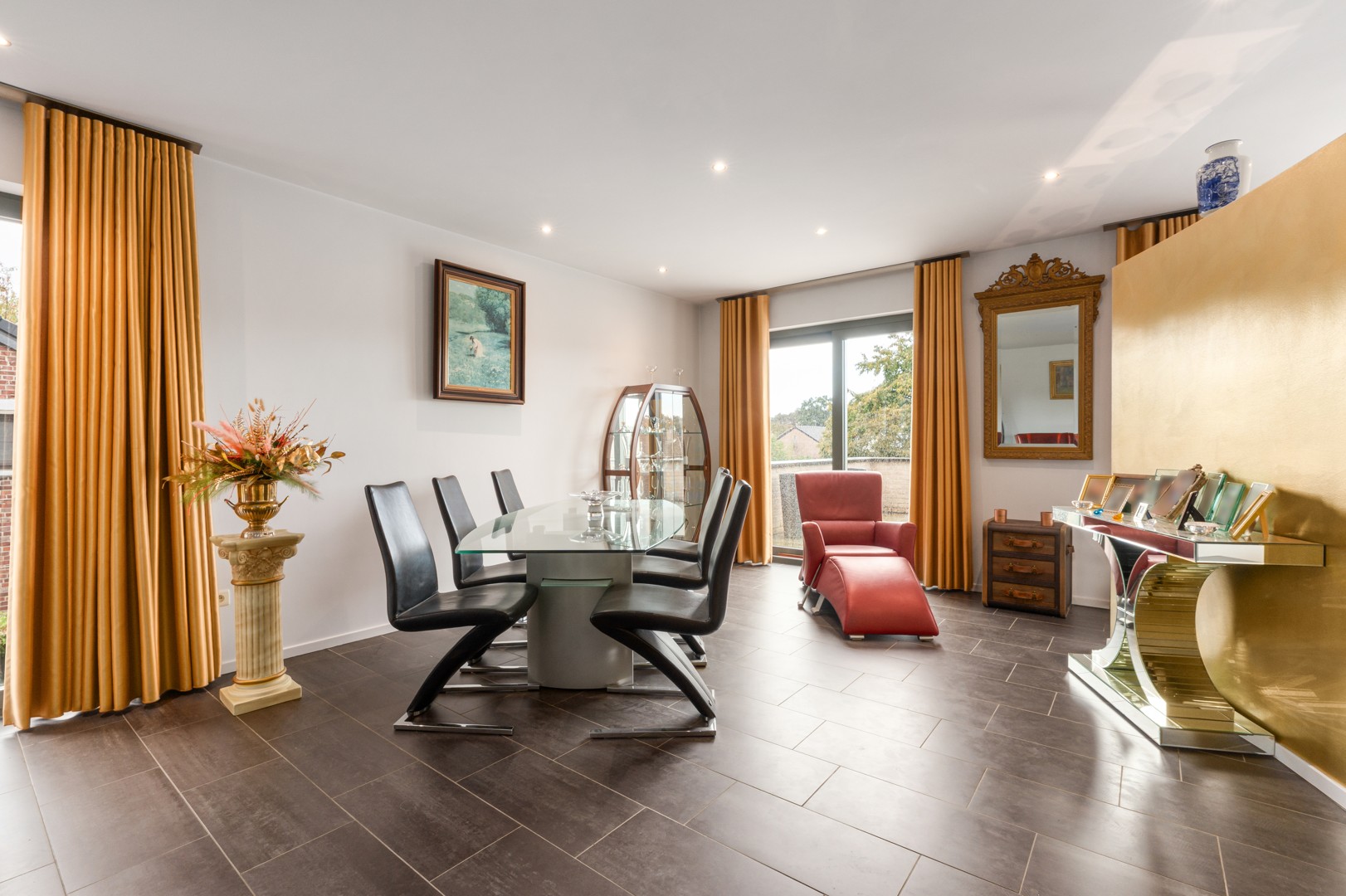 Apartment for sale in Maasmechelen with 3 bedrooms - photo 5
