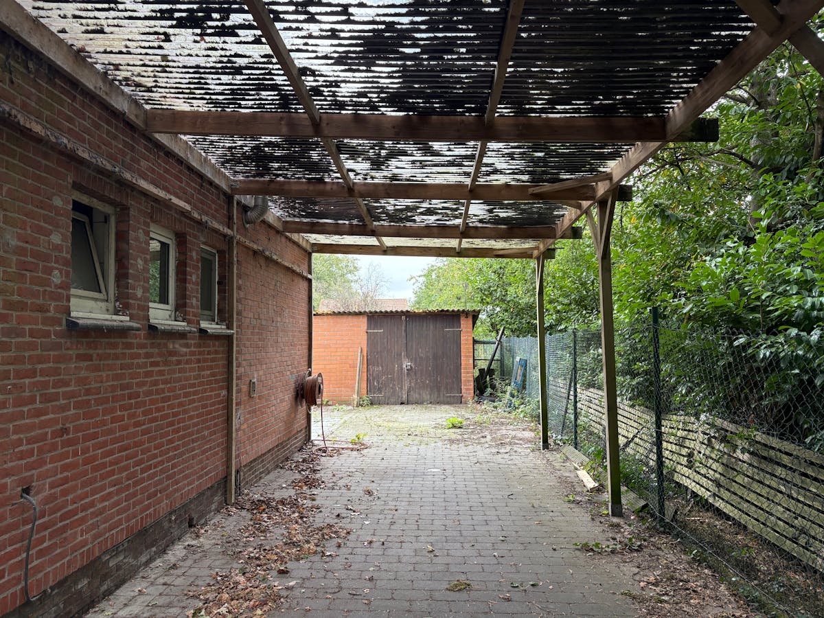 Te renoveren te koop met 4 à 5 slaapkamers te Essen-Wildert! - foto 5