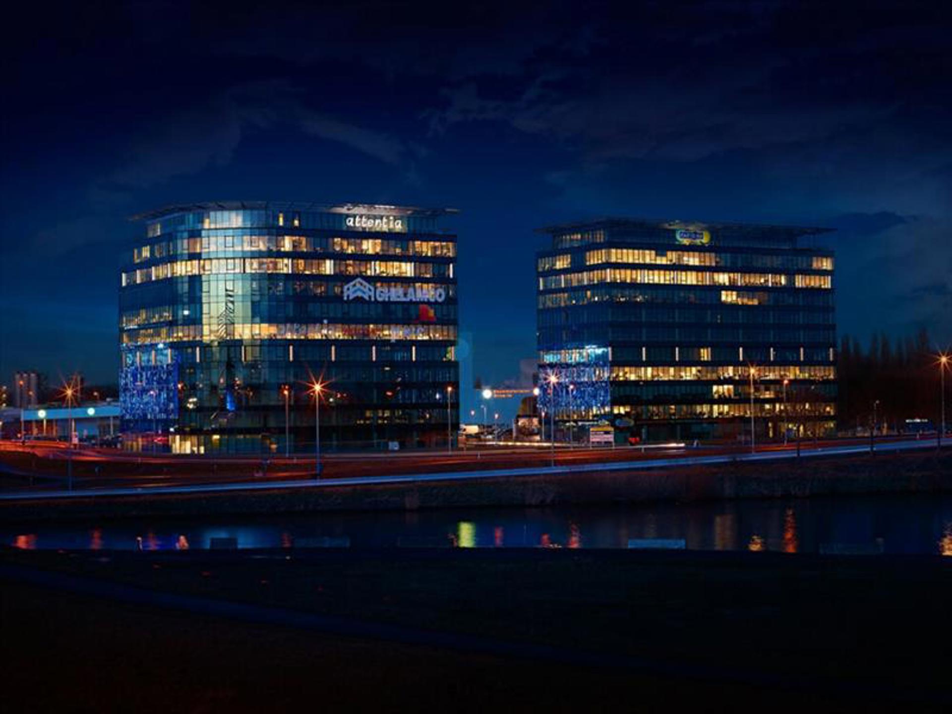 Commercial for rent in Ghent - photo 2