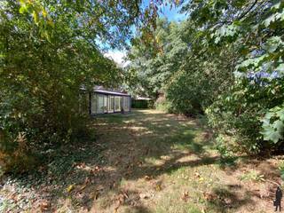 Te Huur: gelijkvloers appartement met ruime tuin in Baarle-Hertog.Op een rustige en gunstige ligging in Baarle-Hertog bevindt zich dit instapklare...