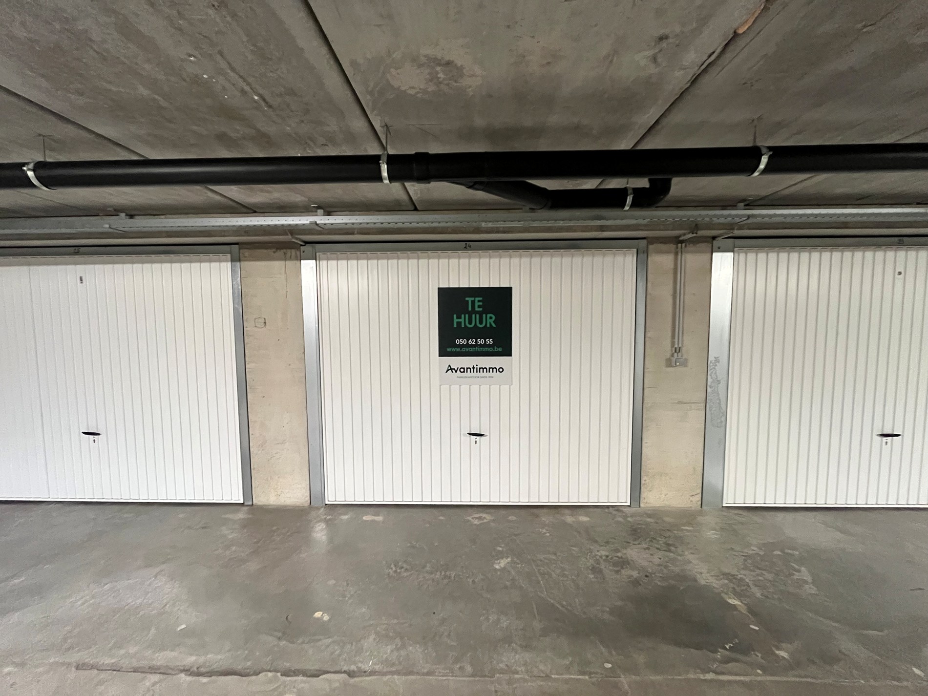 Ruime garagebox in het centrum van Heist - foto 4