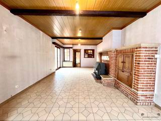 Woning met garage en tuin in rustige, doodlopende straat te HammeDeze goed onderhouden woning is gelegen in een doodlopende straat in Hamme, wat...