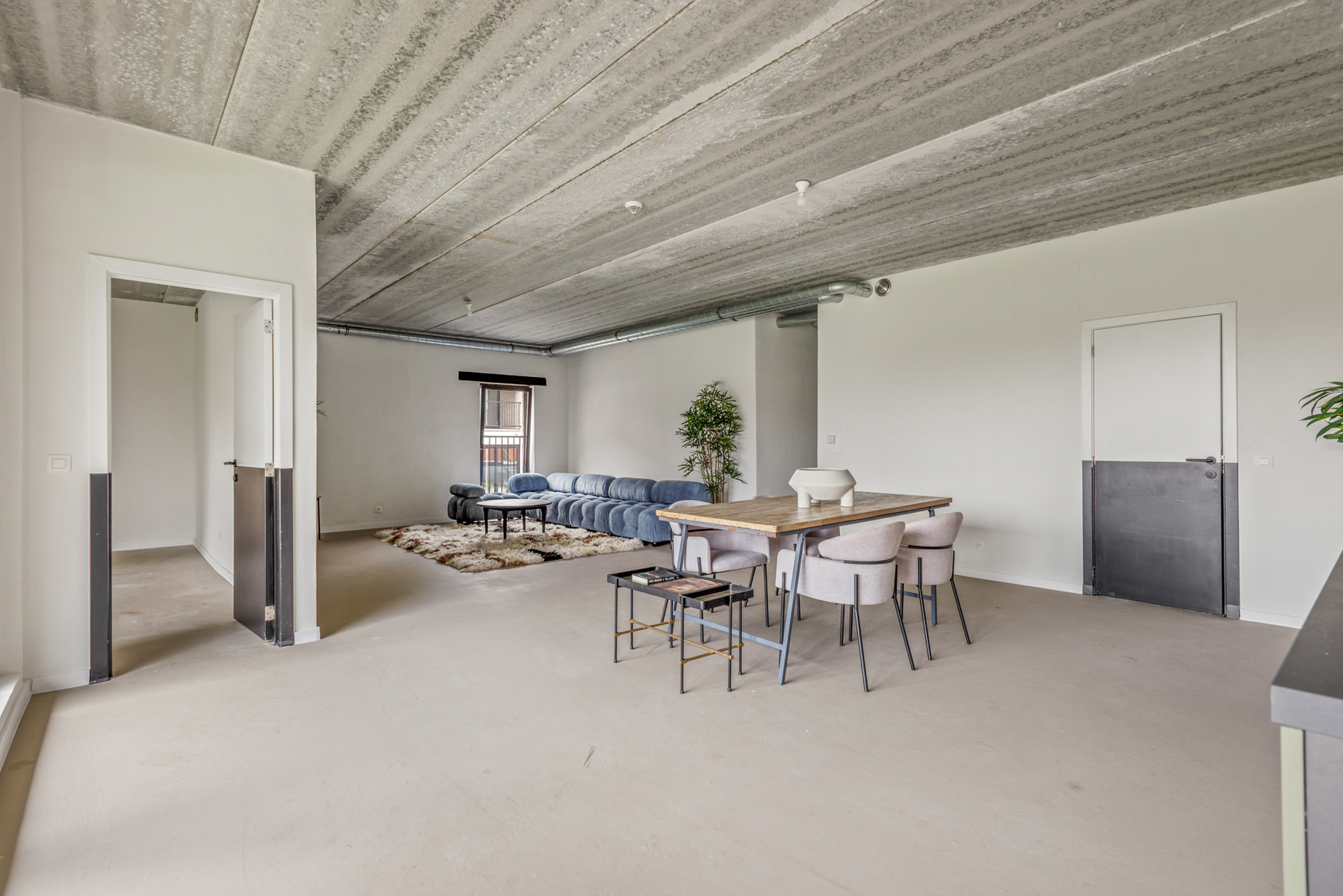 Ruim appartement met 2 slaapkamers, terras en tuin! - foto 5
