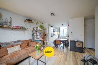 Op zoek naar een instapklaar appartement op een een rustige maar centrale ligging? Dit smaakvol gerenoveerde appartement op de tweede...