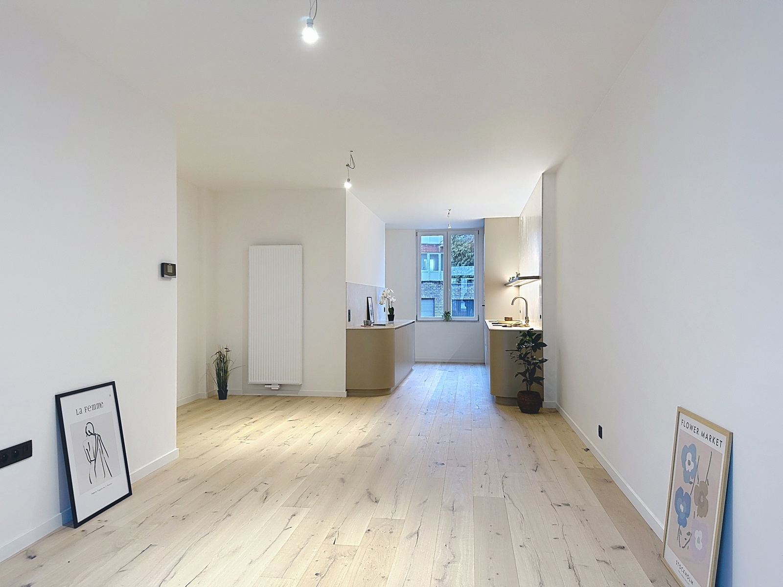 Stijlvol gerenoveerde arbeiderswoning met moderne allure - foto 4