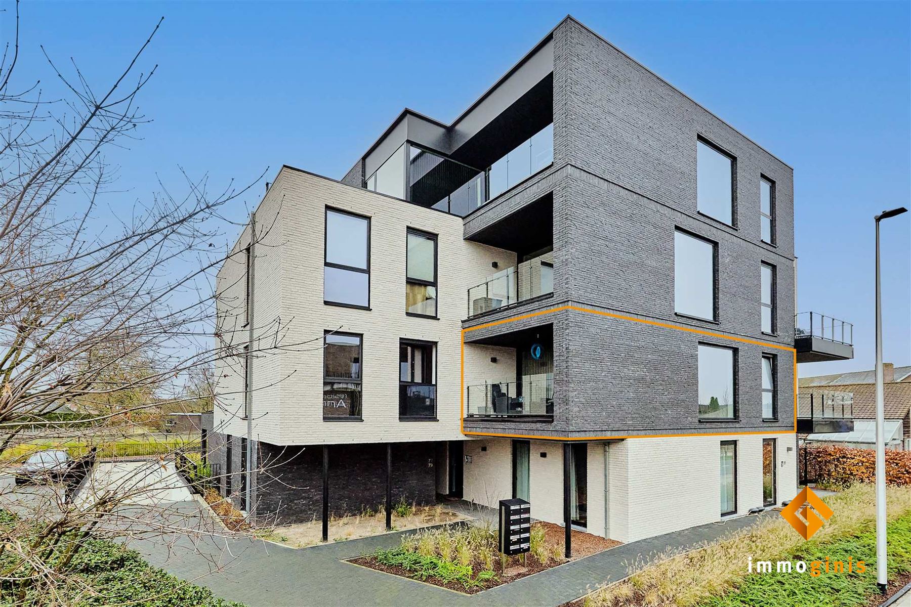 Recent en instapklaar 1-slaapkamerappartement met overdekt terras. - foto 1