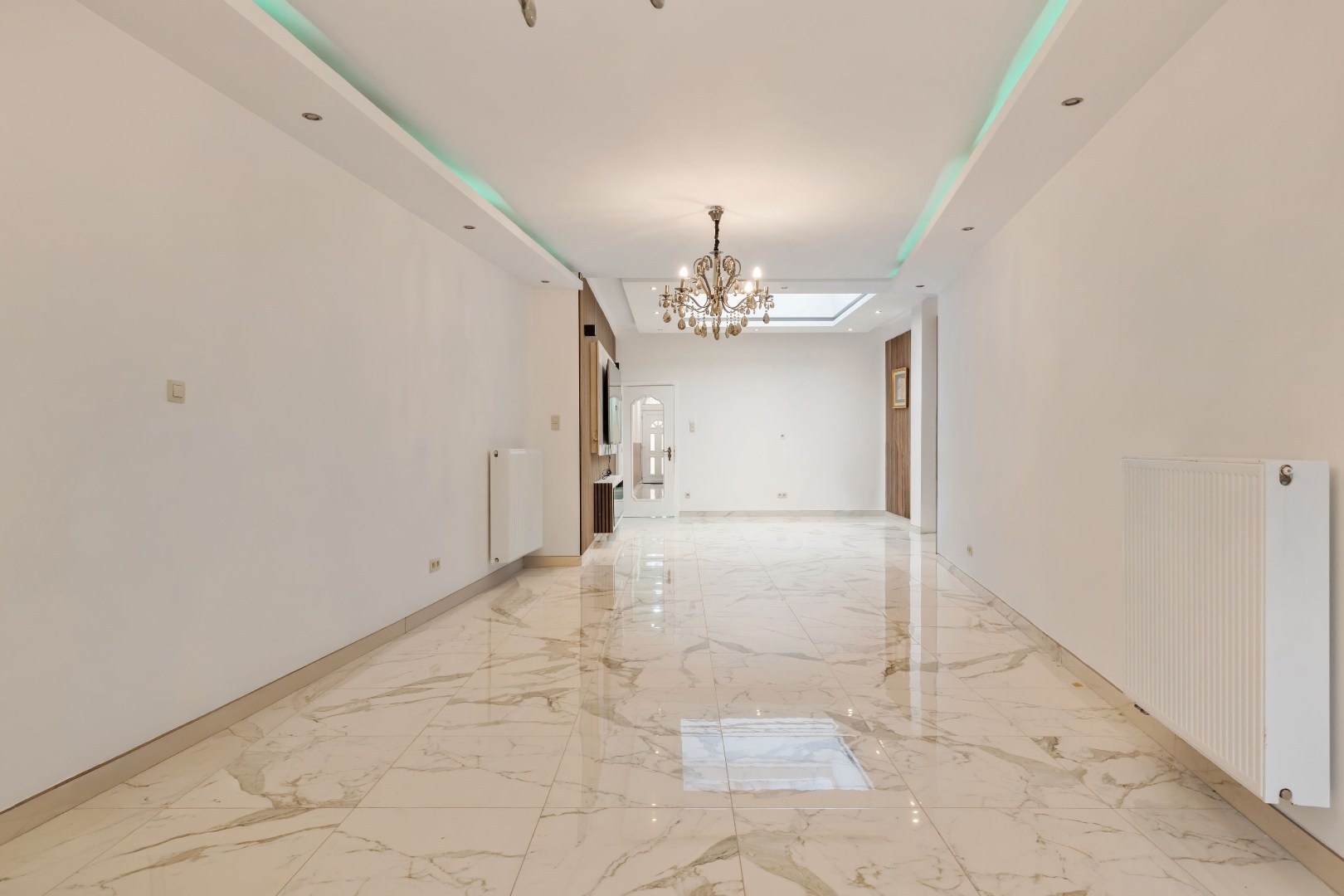 ZEER RUIME WONING MET GROTE TUIN, 3 SLPK EN 2 BADKAMERS - foto 5