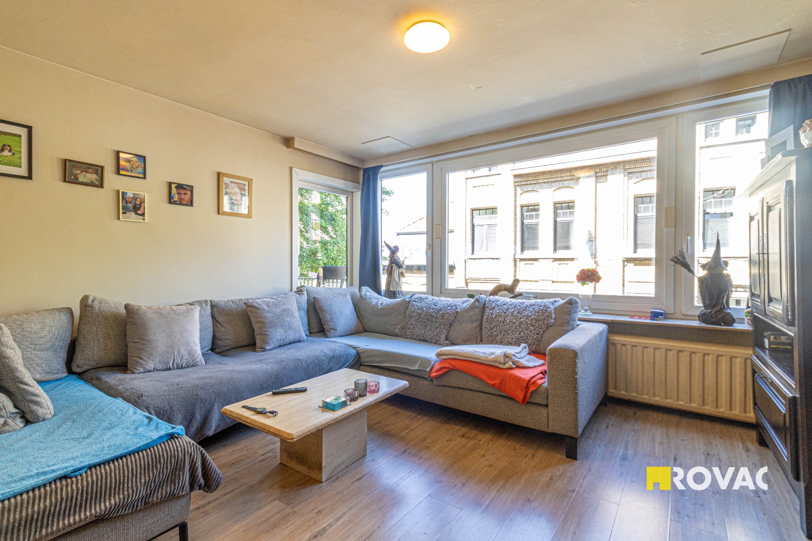 Centraal gelegen appartement met staanplaats en berging! - foto 2