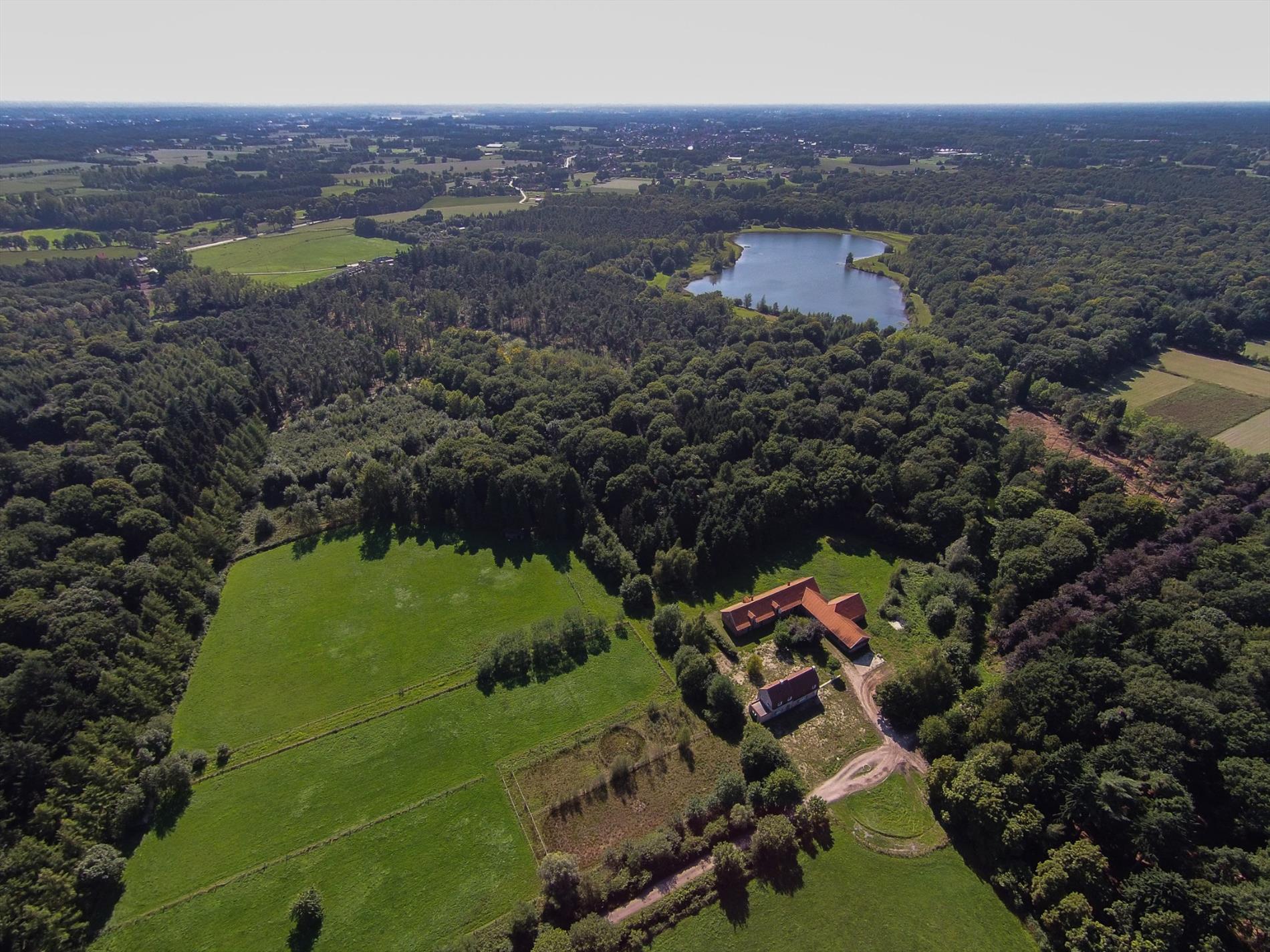 Maison de campagne romantique située dans un magnifique domaine à Gierle. - photo 1